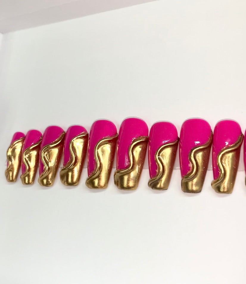 Pink& Gold chrome Nail Art