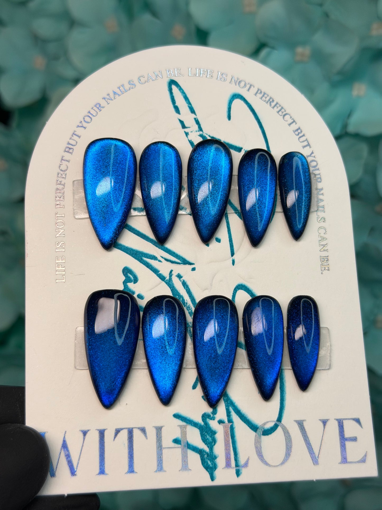 Blue Velvet Cat Eye
