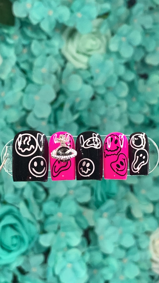 Smiley PINK & BLACK press on nails