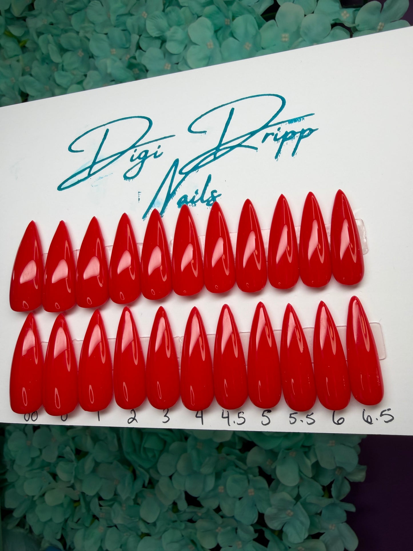 Solid Basic Red 20-Piece Press-On Nail Set