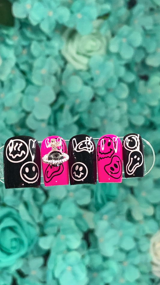 Smiley PINK & BLACK press on nails