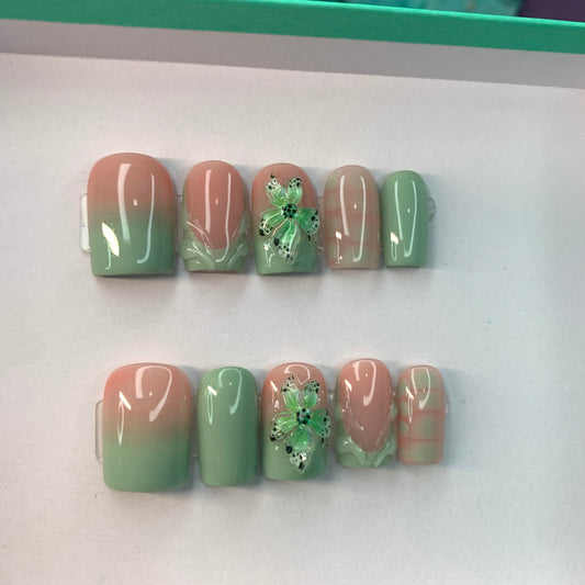 Minty flower