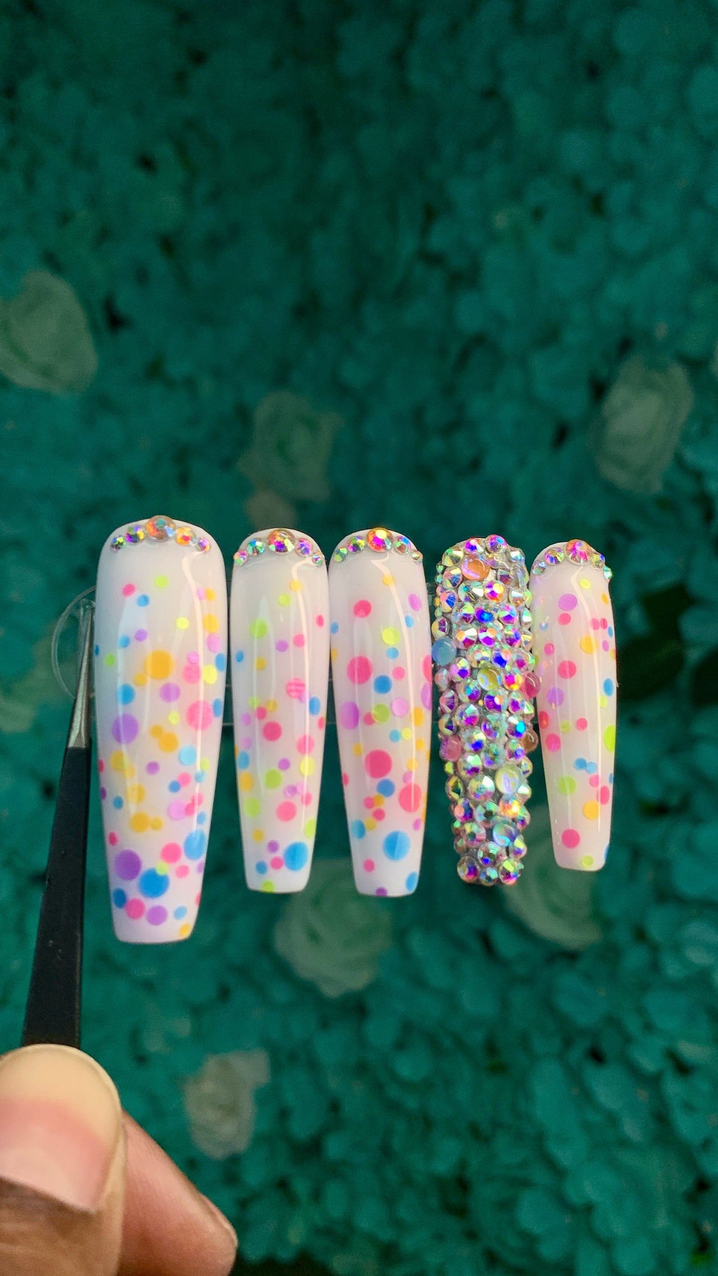 Confetti /Press on nail set